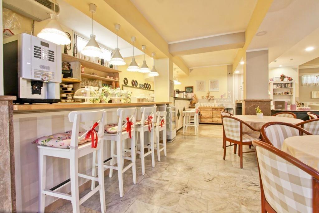 Hotel La Maison Delle Terme Тиволи-Терме Экстерьер фото